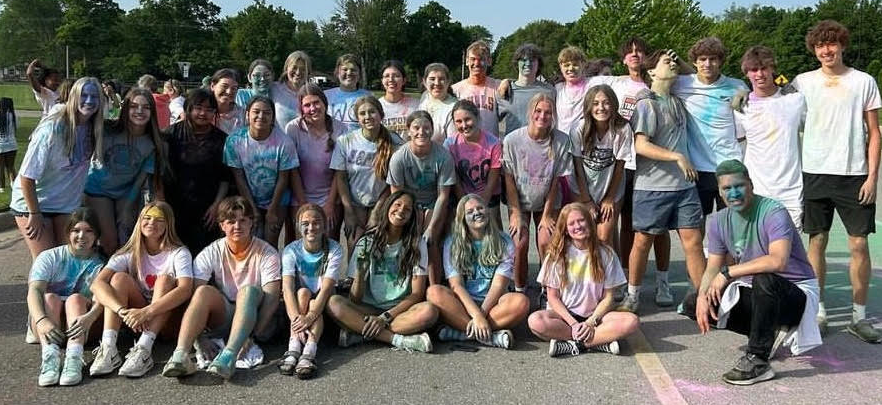 Members of the high school PALs class volunteered at the color run.